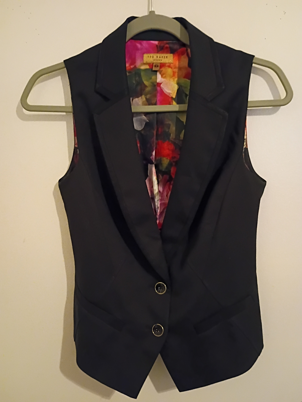 Ted Baker Black Sleeveless Vest with Floral Lining And Back Wool Blend Sz 1 S